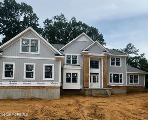85 Lamb Lane, Manalapan, NJ 07726