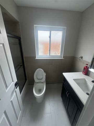 26165 Cunningham Drive, Warren, MI 48091