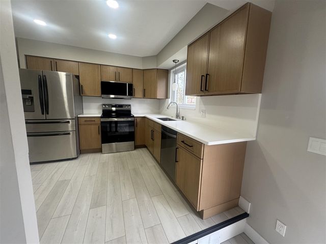 26165 Cunningham Drive, Warren, MI 48091