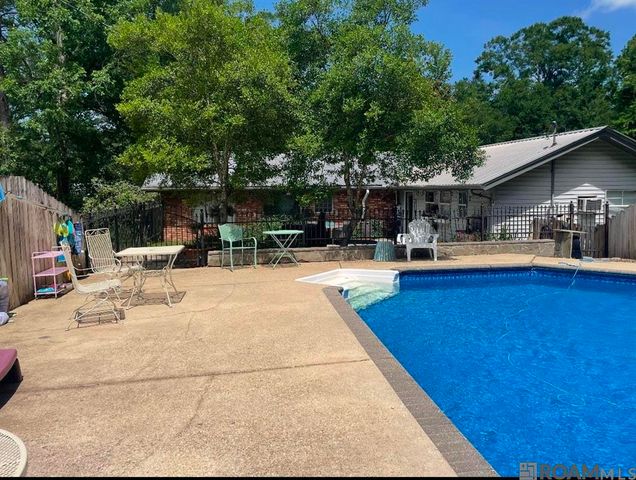 10429 Williams Dr, Clinton, LA 70722