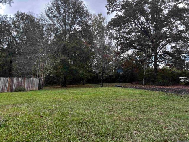 10429 Williams Dr, Clinton, LA 70722