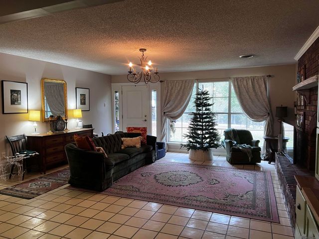 10429 Williams Dr, Clinton, LA 70722