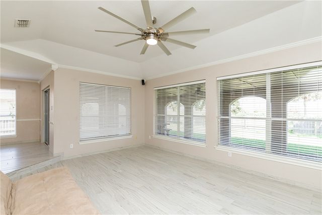 14882 Highland Mist Dr, Corpus Christi, TX 78418