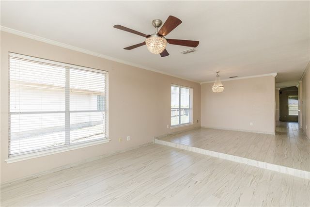 14882 Highland Mist Dr, Corpus Christi, TX 78418