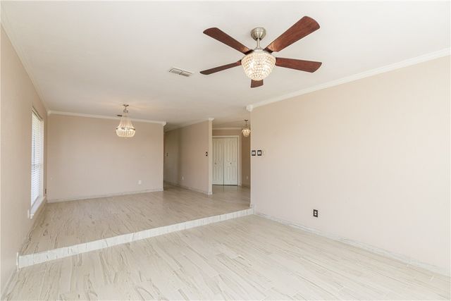 14882 Highland Mist Dr, Corpus Christi, TX 78418