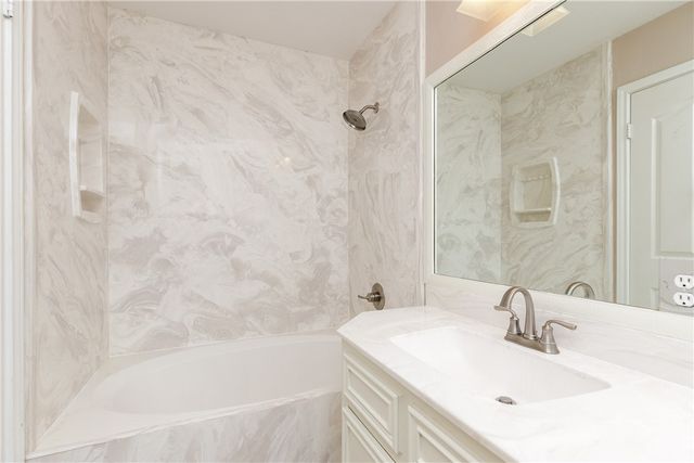 14882 Highland Mist Dr, Corpus Christi, TX 78418