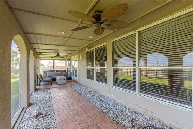 14882 Highland Mist Dr, Corpus Christi, TX 78418