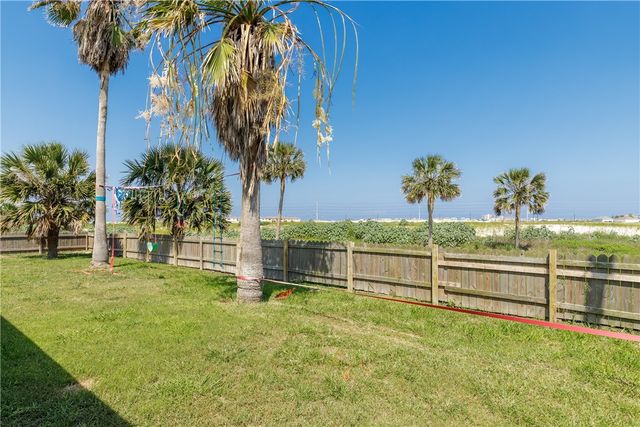 14882 Highland Mist Dr, Corpus Christi, TX 78418