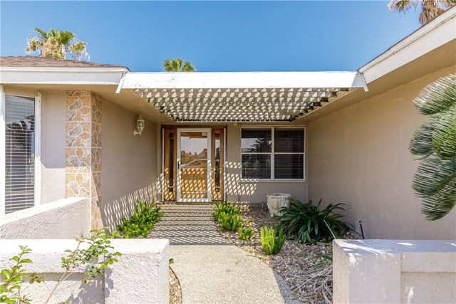 14882 Highland Mist Dr, Corpus Christi, TX 78418