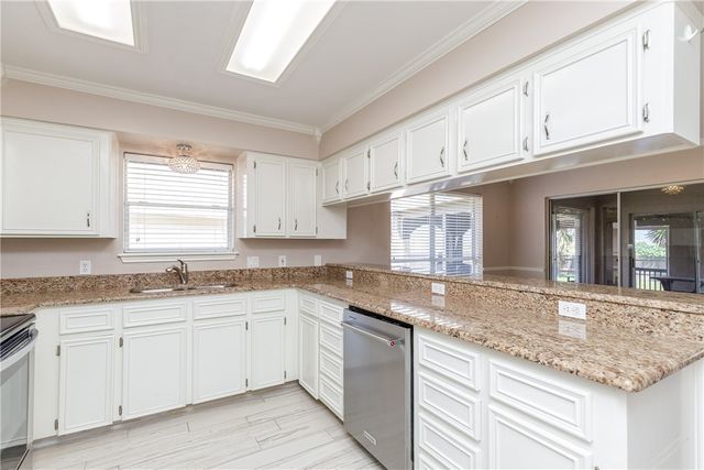 14882 Highland Mist Dr, Corpus Christi, TX 78418