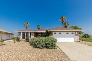14882 Highland Mist Dr, Corpus Christi, TX 78418