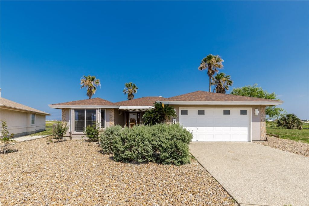 14882 Highland Mist Dr, Corpus Christi, TX 78418