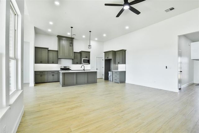 24692 Medio Street, Purcell, OK 73080