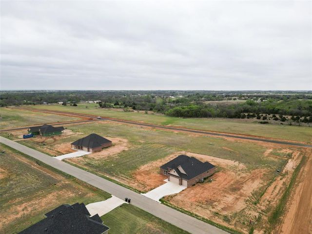 24692 Medio Street, Purcell, OK 73080