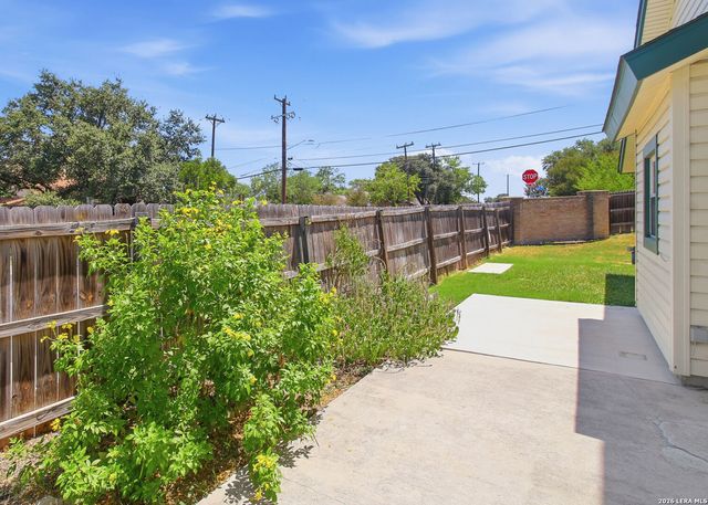 13422 PEBBLE CIR, San Antonio, TX 78217