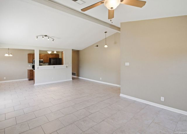 13422 PEBBLE CIR, San Antonio, TX 78217