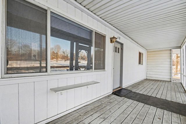 118 Schirmer Parkway, Buchanan, MI 49107