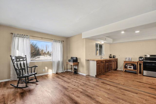 118 Schirmer Parkway, Buchanan, MI 49107