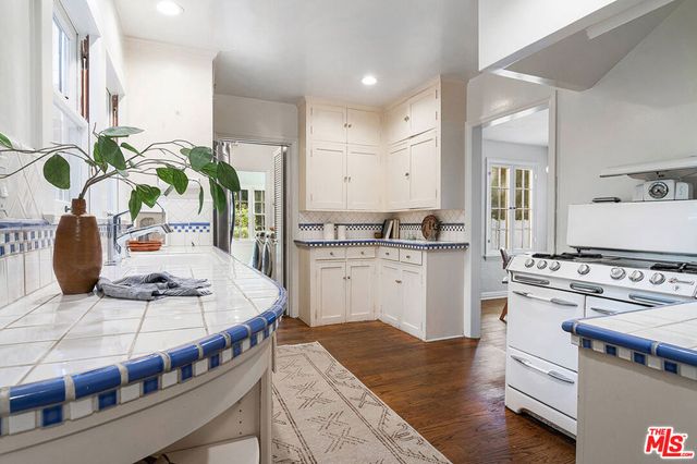 1626 N Orange Grove Avenue, Los Angeles, CA 90046