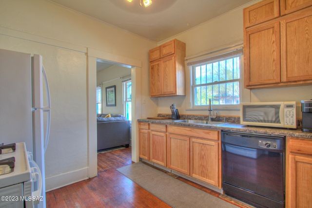 926 N 3rd Avenue, Tucson, AZ 85705