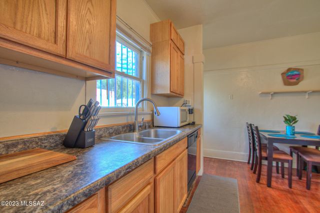 926 N 3rd Avenue, Tucson, AZ 85705