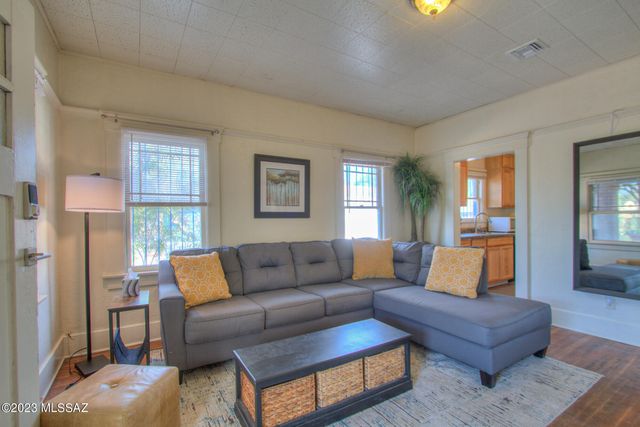 926 N 3rd Avenue, Tucson, AZ 85705