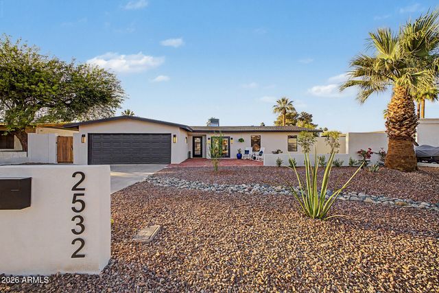 2532 E Sahuaro Drive, Phoenix, AZ 85028