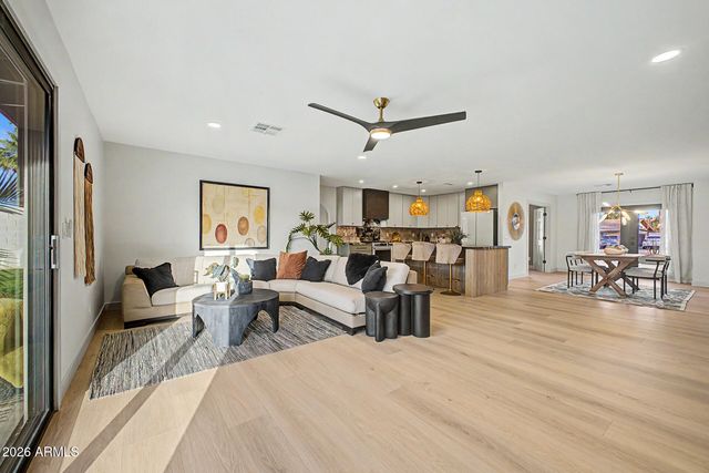 2532 E Sahuaro Drive, Phoenix, AZ 85028