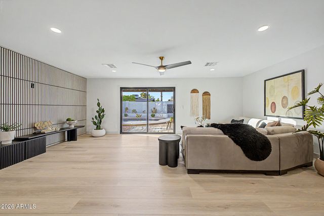 2532 E Sahuaro Drive, Phoenix, AZ 85028