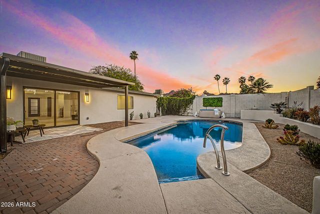 2532 E Sahuaro Drive, Phoenix, AZ 85028