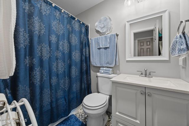 219 Oyster Lane, N Topsail Beach, NC 28460