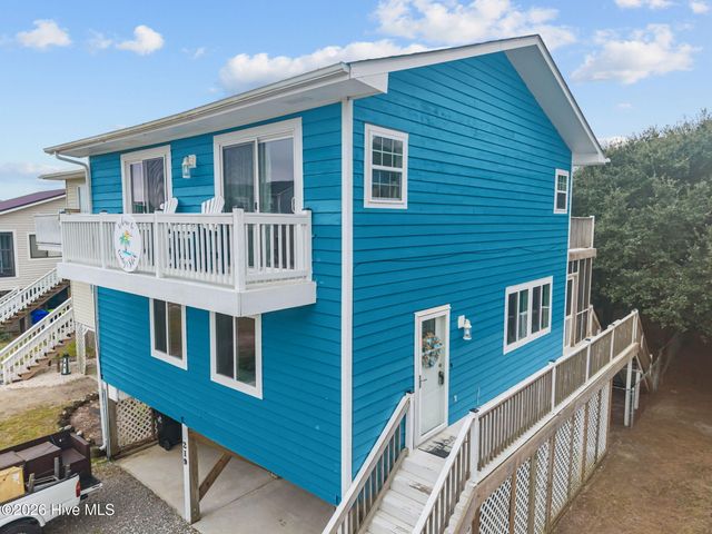 219 Oyster Lane, N Topsail Beach, NC 28460