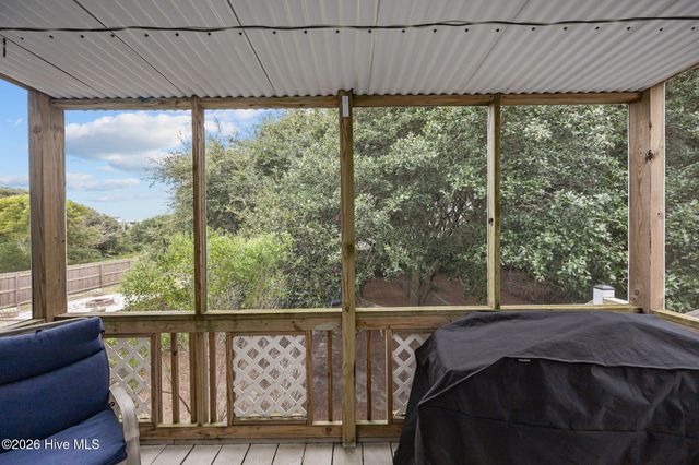 219 Oyster Lane, N Topsail Beach, NC 28460