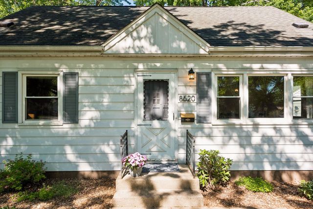 8620 Russell Avenue S, Bloomington, MN 55431