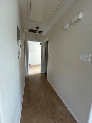 3807 Putnam Drive A, Bacliff, TX 77518