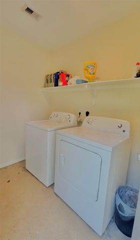 3807 Putnam Drive A, Bacliff, TX 77518