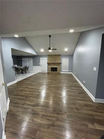 4215 Hamilton Walk Drive, Buford, GA 30519
