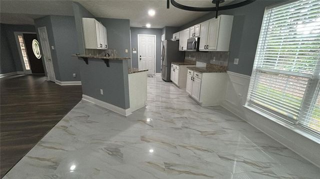 4215 Hamilton Walk Drive, Buford, GA 30519