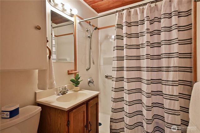 3621 Shorewood Avenue, Greenbank, WA 98253