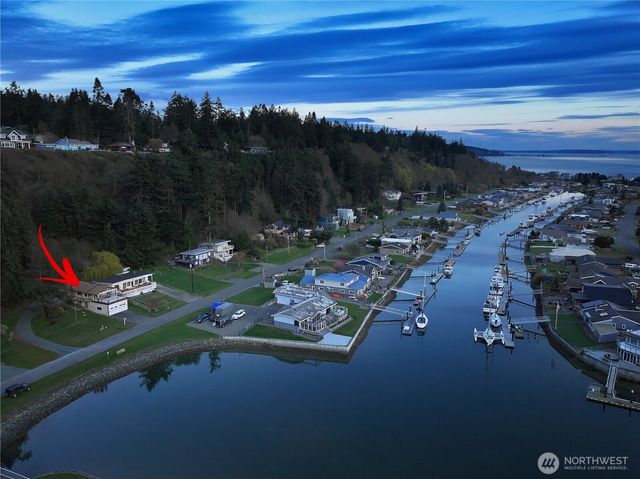 3621 Shorewood Avenue, Greenbank, WA 98253