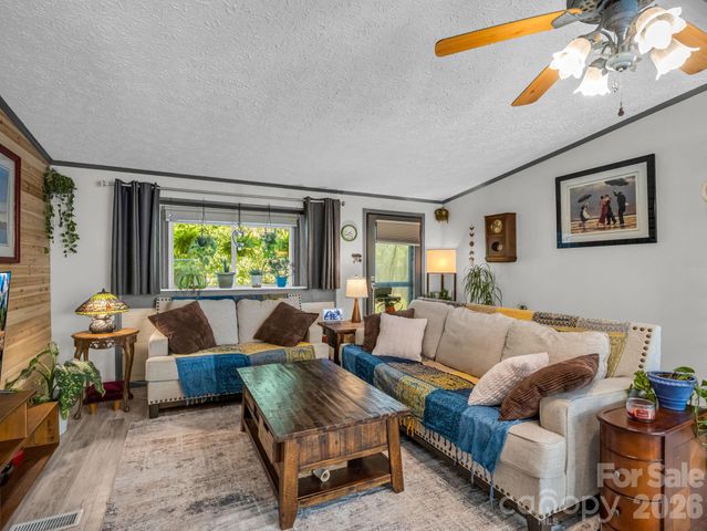 14 Old Possum Holler Road, Hendersonville, NC 28739