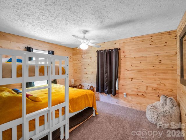 14 Old Possum Holler Road, Hendersonville, NC 28739