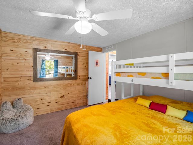 14 Old Possum Holler Road, Hendersonville, NC 28739