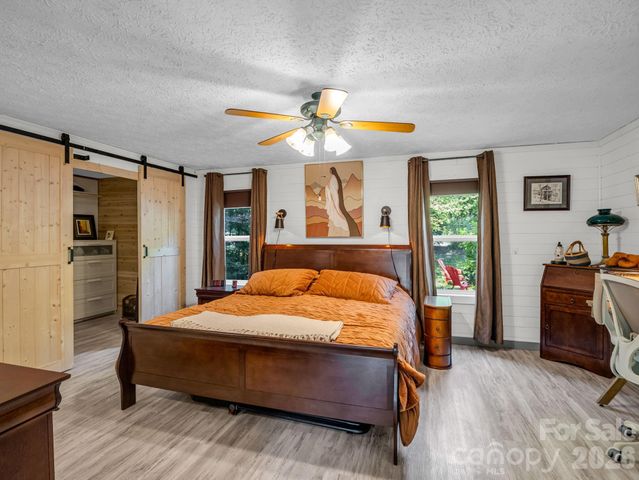 14 Old Possum Holler Road, Hendersonville, NC 28739