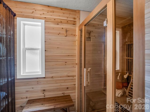14 Old Possum Holler Road, Hendersonville, NC 28739