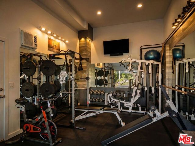 24822 Wooded Vista, West Hills (los Angeles), CA 91307