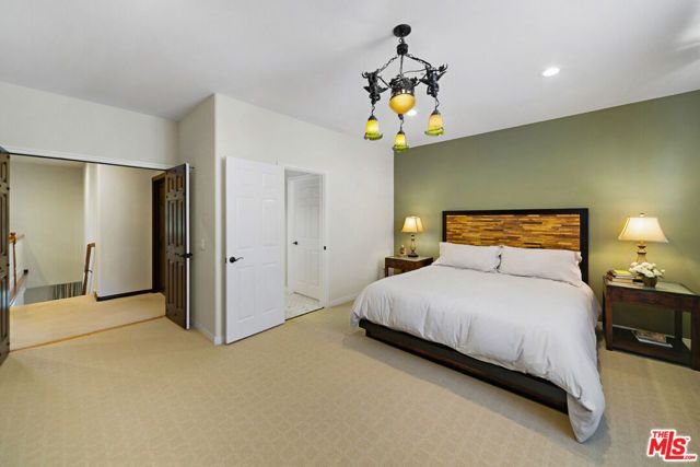 24822 Wooded Vista, West Hills (los Angeles), CA 91307