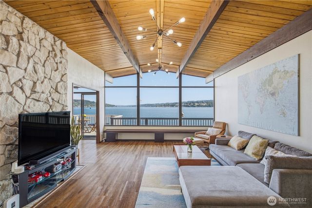 11020 Rainier Avenue S, Seattle, WA 98178