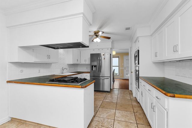 11634 Southlake Drive, Houston, TX 77077