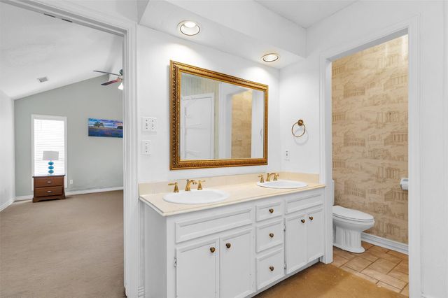 11634 Southlake Drive, Houston, TX 77077